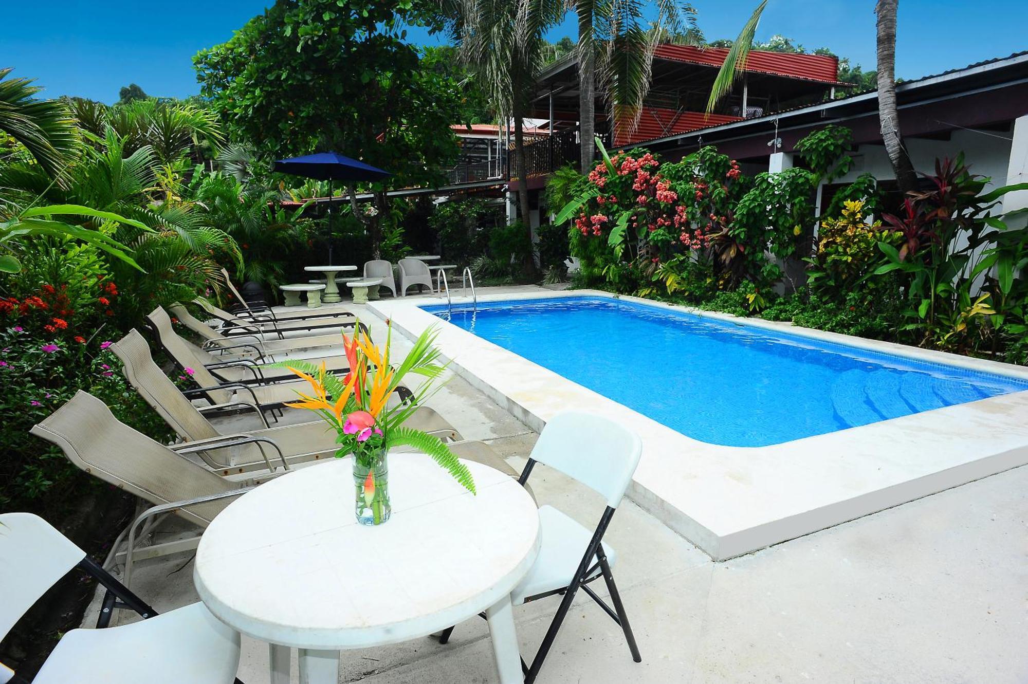 Private Fully Furnished Home At Wide Mouth Frog Hostel Quepos Zewnętrze zdjęcie