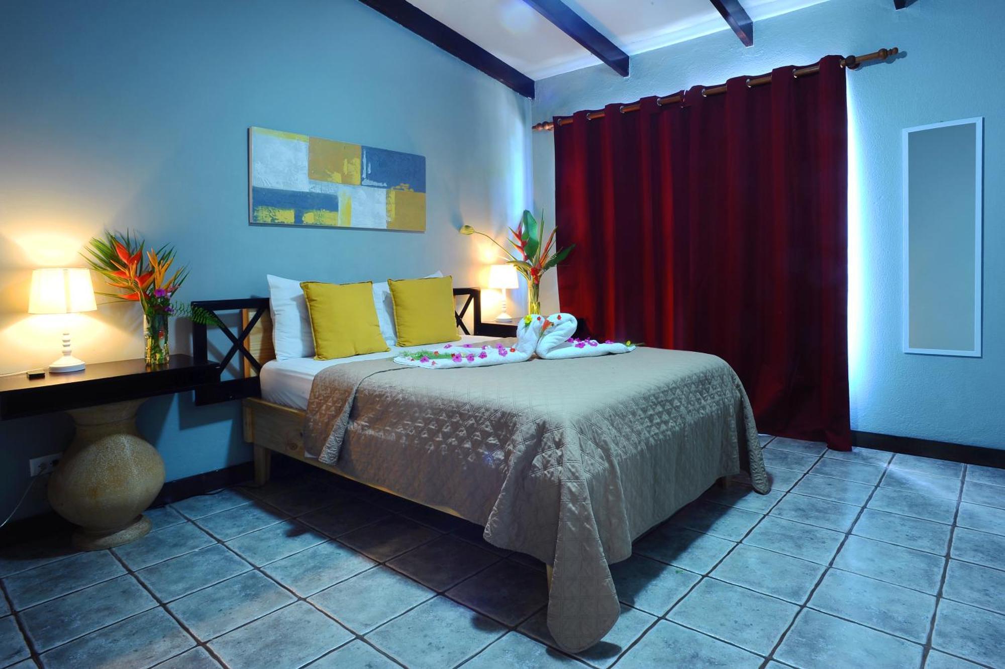 Private Fully Furnished Home At Wide Mouth Frog Hostel Quepos Zewnętrze zdjęcie